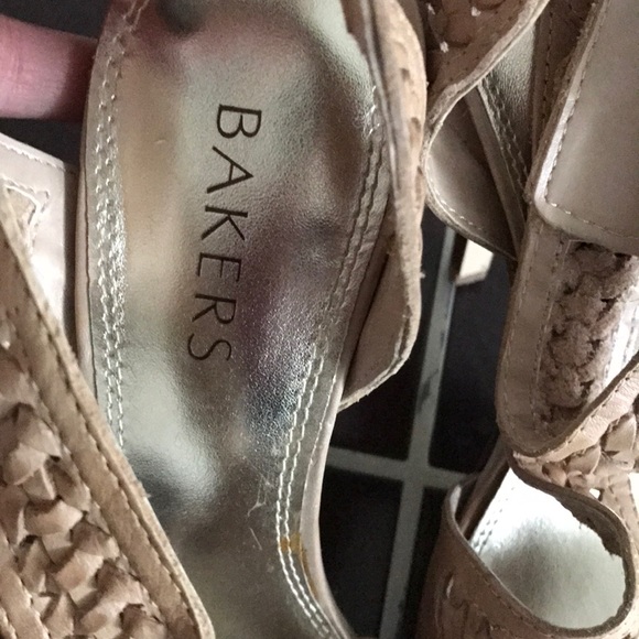 Woman bakers heels - Picture 3 of 3